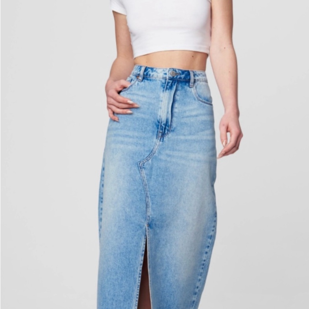 NWT BLANKNYC Light Blue Denim Skirt with Slit